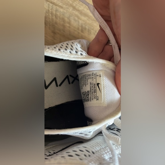 Women’s white air max 270 - Picture 6 of 7